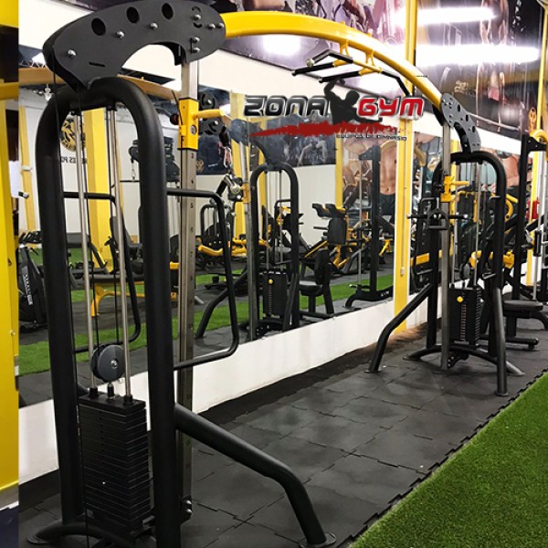 MÁQUINA PARA GIMNASIO CRUCE DE POLEA  CON TORRE DE PLACAS 